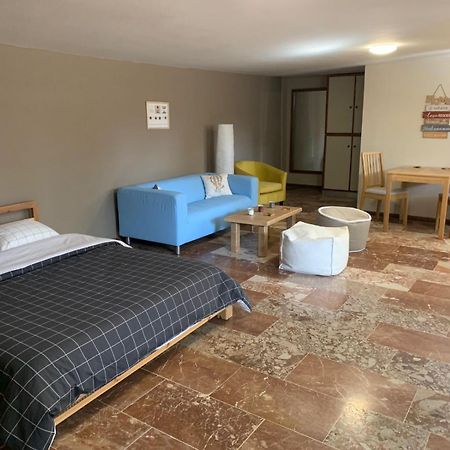Zoes Place Apartamento Loútsa Exterior foto